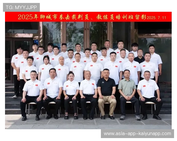 世界拳击职业联赛赛季后裁判培训与认证成果发布会举行，世界著名的拳击裁判有几位